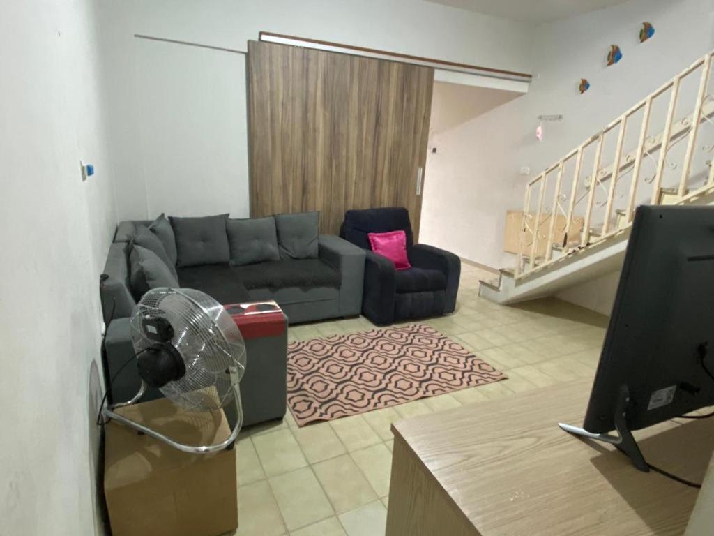 Casa Compartilhada Com Quartos Individuais Juàzeiro Zewnętrze zdjęcie